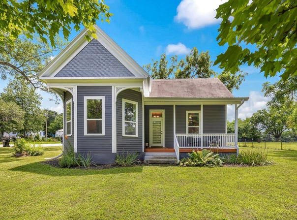 300 W Main Street, Walnut Grove, MO 65770