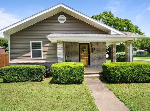301 N Labette Street, Edna, KS 67342