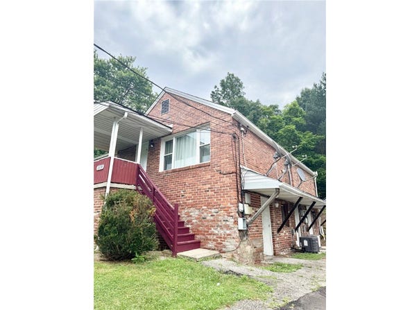 2578 Pitcairn Rd, Monroeville, PA 15146