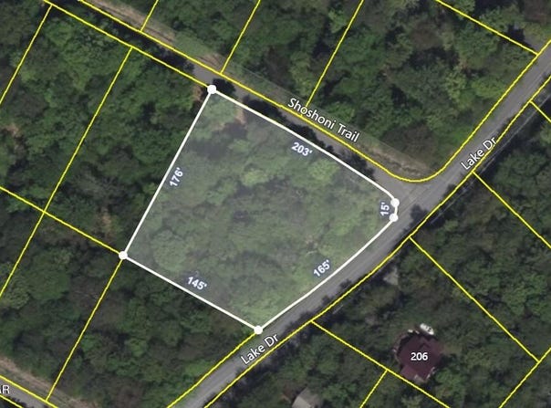 1 Shoshoni Trail, Gouldsboro, PA 18424