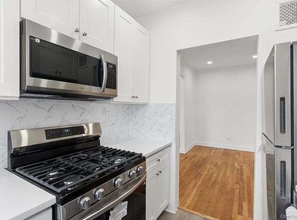 68-61 Yellowstone Boulevard, Forest Hills, NY 11375