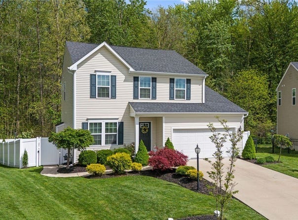 31832 Rustic Ridge, North Ridgeville, OH 44039
