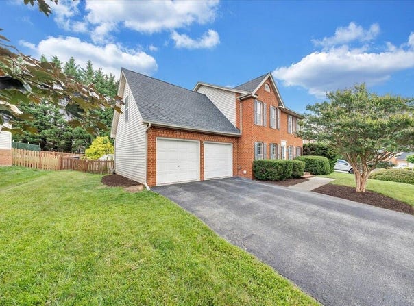 6024 Chagall DR, Roanoke, VA 24018