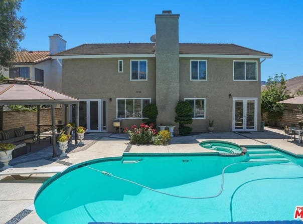 29061 Saddlebrook Dr, Agoura Hills, CA 91301