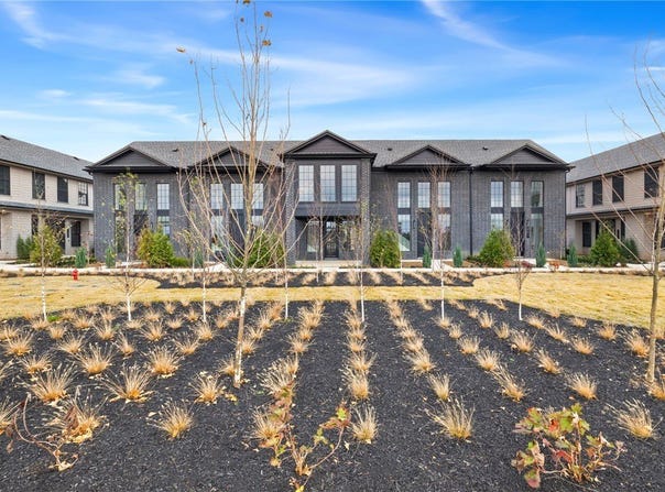 4613 S 47th Street, Rogers, AR 72758