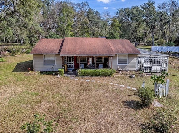11915 CR 680, WEBSTER, FL 33597