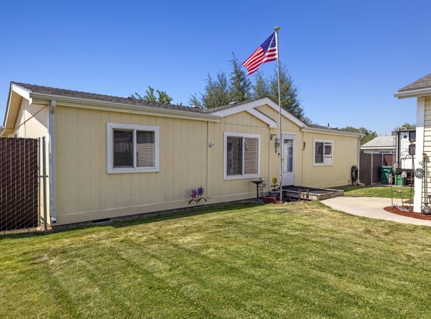 7550 Hilyard Avenue, Klamath Falls, OR 97603