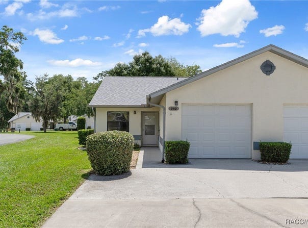 582 Whispering Pines Boulevard, Inverness, FL 34453