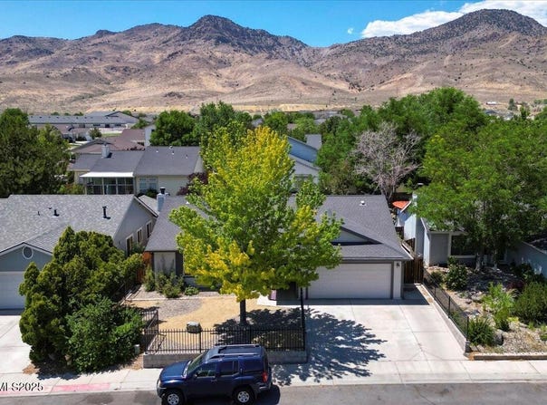 539 Rawe Peak Drive, Dayton, NV 89403