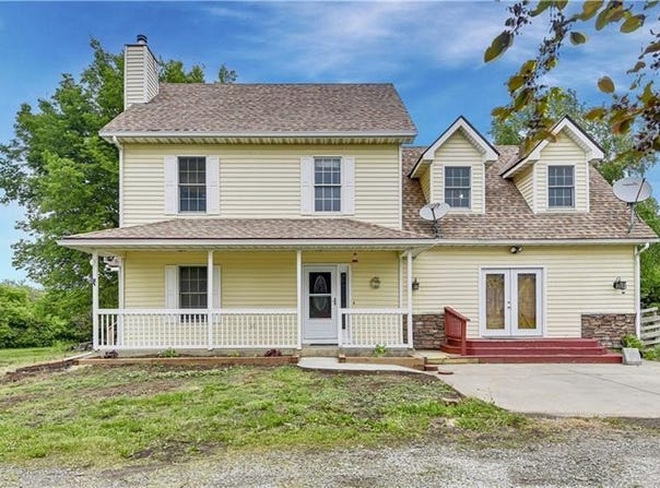 22416 McIntyre Road, Leavenworth, KS 66048