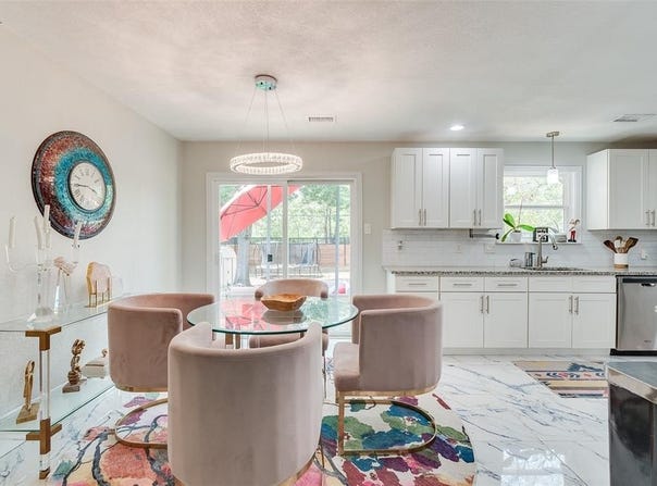 1706 England Road, Arlington, TX 76013