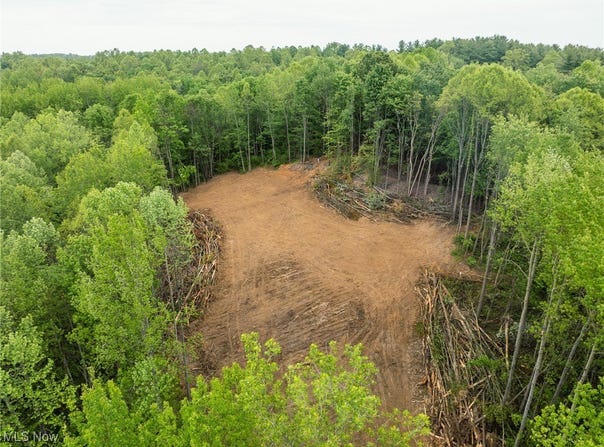 Stockdale Lane, Zanesville, OH 43701