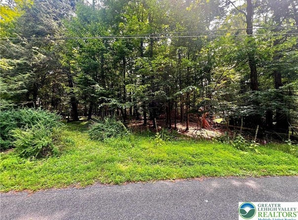 639 Bear Rock Road, Wayne, PA 18436