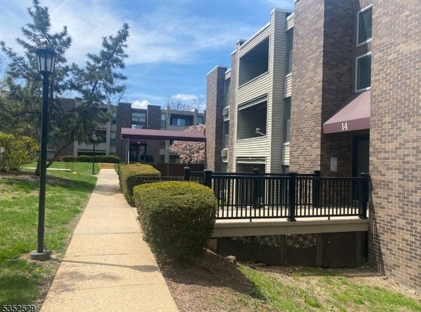 14 River Road, Nutley Twp., NJ 07110-3411
