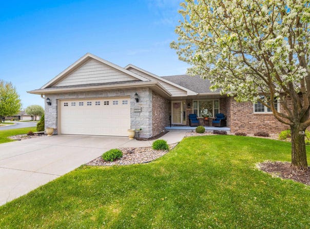1031 MISTY MEADOW Circle, DE PERE, WI 54115