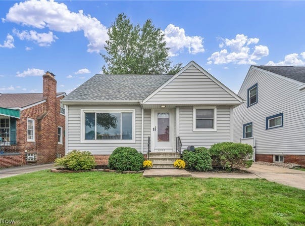 6507 Forest Avenue, Parma, OH 44129