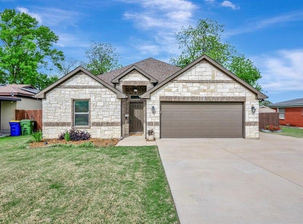 608 Perry Drive, White Settlement, TX 76108