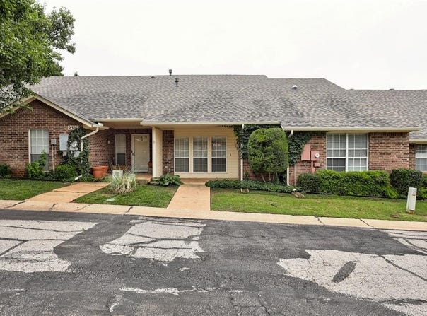 2320 Glenrock, Edmond, OK 73012