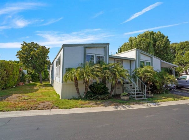 21205 Blue Curl Way, Canyon Country, CA 91351