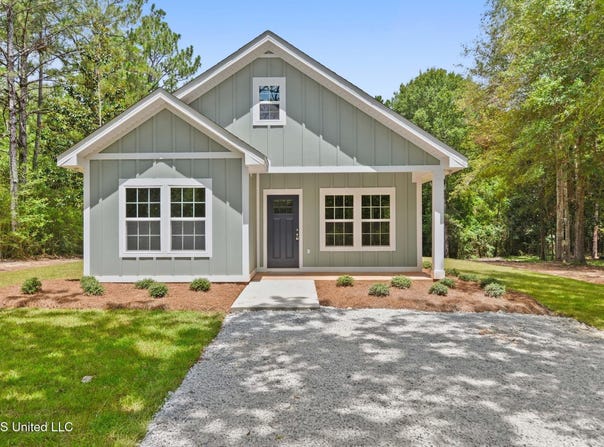 124 Readys Drive, Lucedale, MS 39452