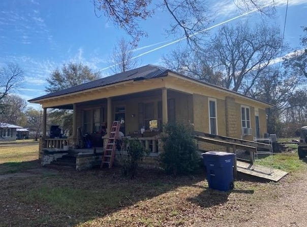 215 South Ave. E, CRENSHAW, MS 38621