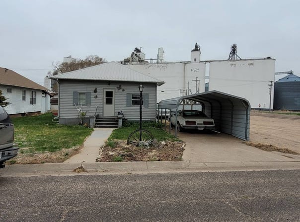 517 3rd Street, Chappell, NE 69129