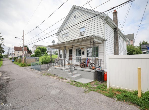 1121 1123 Farber Court, Dunmore, PA 18510