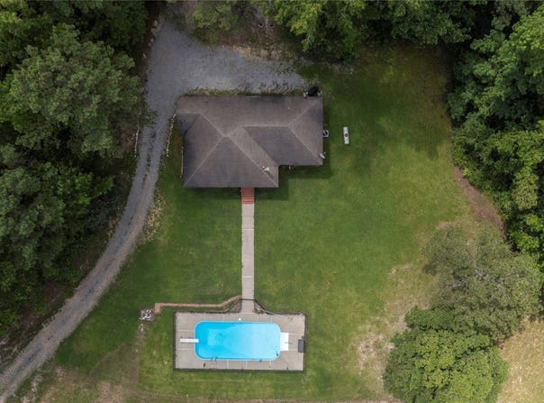 215 Hunters Road, Eclectic, AL 36024