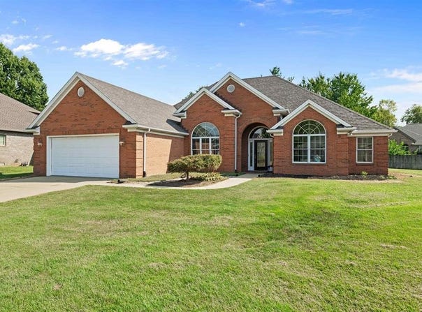3724 Pine Lake Court, Owensboro, KY 42303