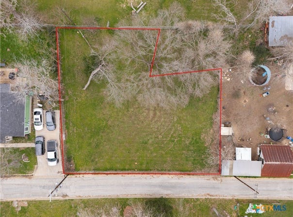 Poppy Avenue, Luling, TX 78648
