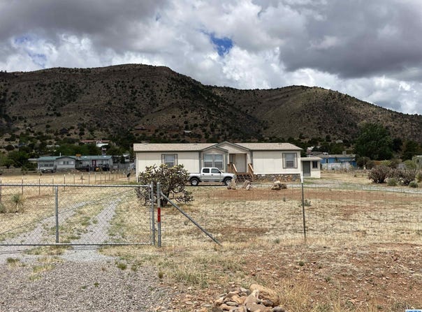 222 Laguna Del Oso Drive, Mimbres, NM 88049