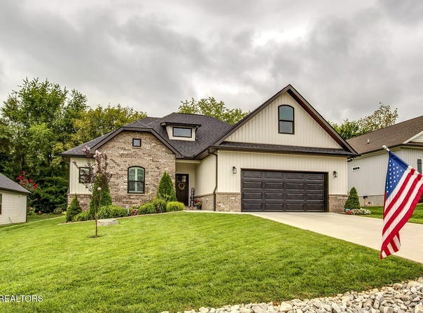206 Ogana Lane, Loudon, TN 37774