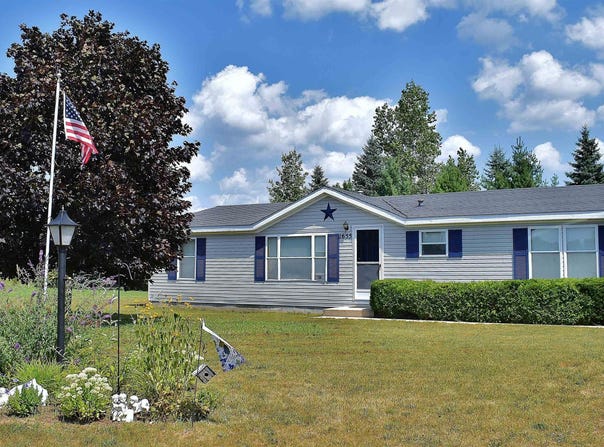 1655 Solstice Street, Grawn, MI 49637