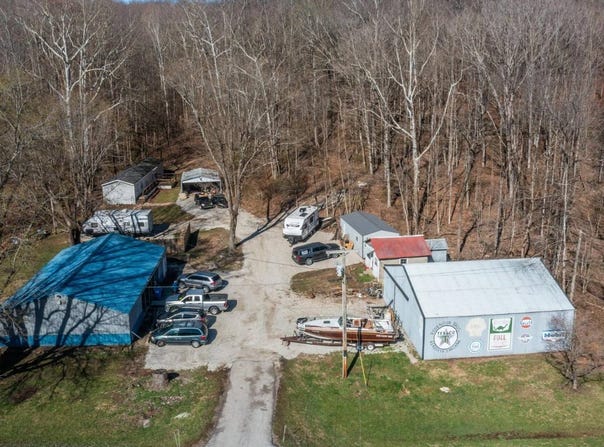845 State Road 145, Eckerty, IN 47116