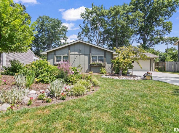 645 DEERFIELD Road, Chatham, IL 62629