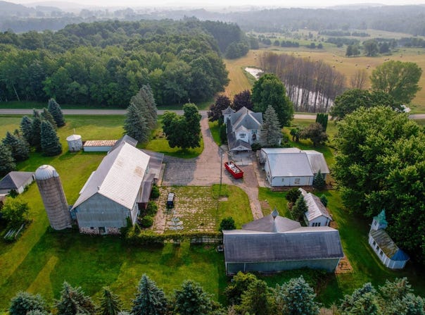 N8599 Ferg Road, Manawa, WI 54949