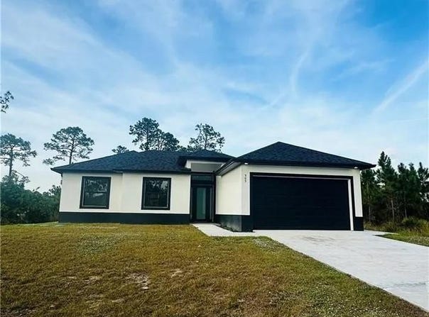 505 E 9th St, LEHIGH ACRES, FL 33972