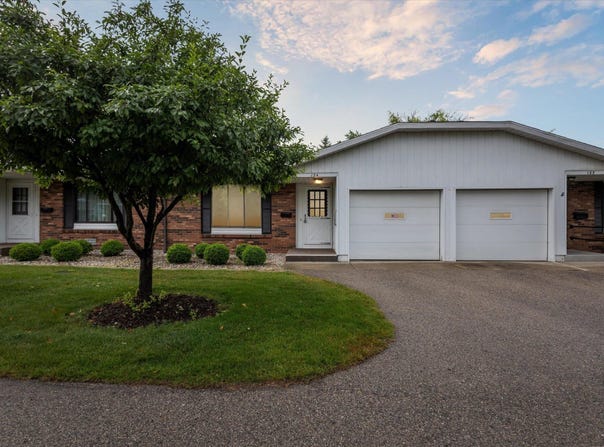 230 S State Street, Zeeland, MI 49464
