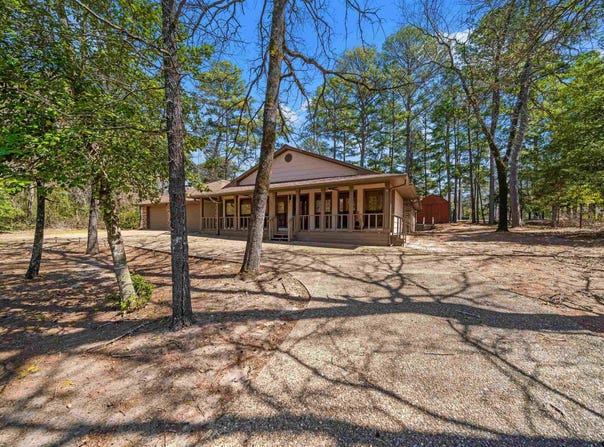 284 Peaceful Valley Trail, Holly Lake Ranch, TX 75765