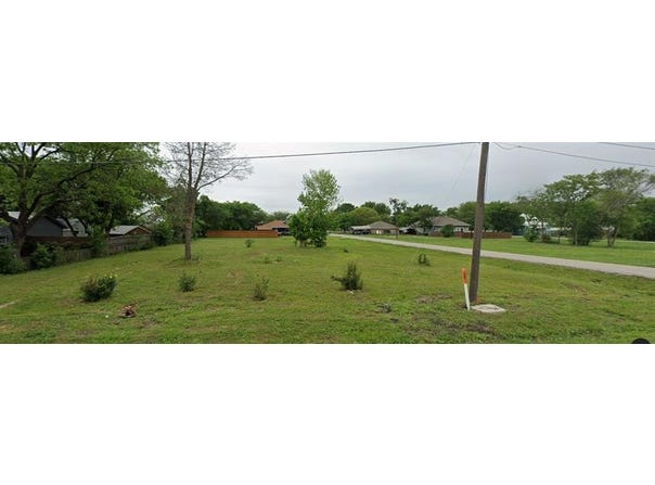 601 S Walnut Street, Venus, TX 76084