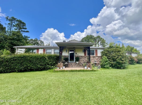 5098 Harmony Road, Crystal Springs, MS 39059