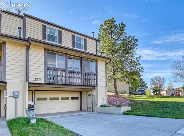 379 Raspberry Lane, Monument, CO 80132