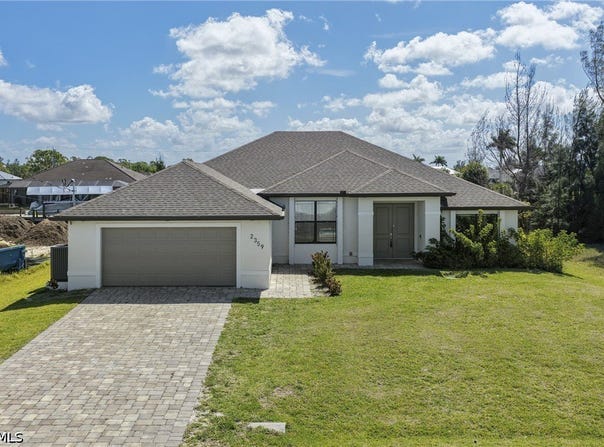 2359 NW 38th Avenue, Cape Coral, FL 33993
