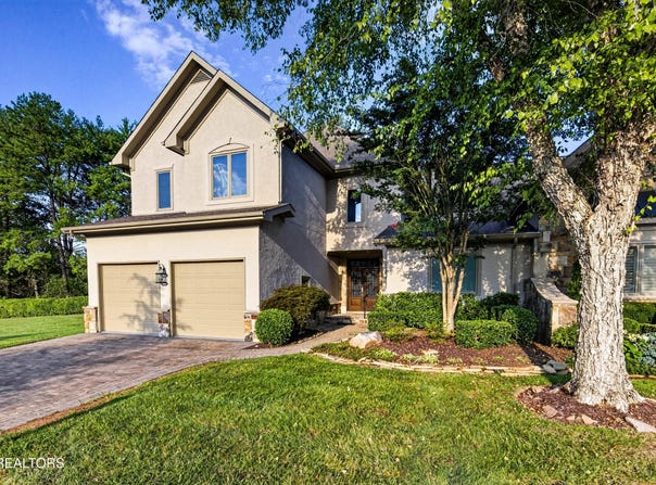 1044 Water Place Way, Knoxville, TN 37922