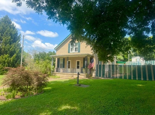 310 Sycamore St, Troy, IN 47588