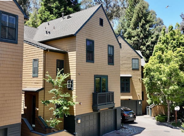 19 Edgewood Pl, Belmont, CA 94002