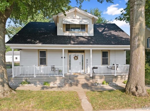 512 S Herman Street, Lebanon, IL 62254