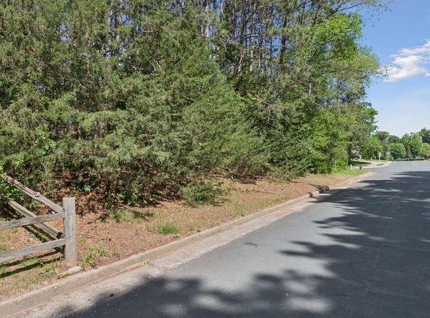 Krattley Lane N, North Hudson, WI 54016