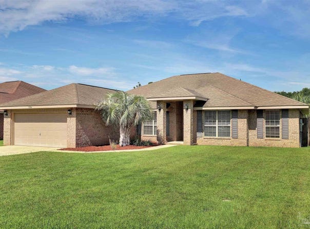 5994 Autumn Pines Cir, Pace, FL 32571