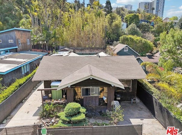 354 Entrada Dr, Santa Monica, CA 90402